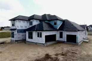 121 Clancy Dr, Liberty Hill, TX 78642 - Photo 2