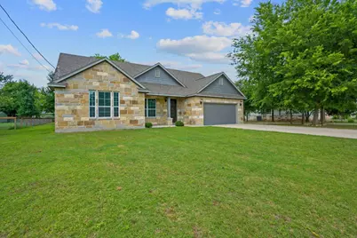 130 Koele Court, Bastrop, TX 78602 - Photo 4