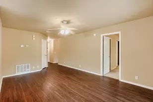 196 Goddard Dr, Kyle, TX 78640 - Photo 6