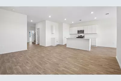 12204 Silverton Tree Bend, Mustang Ridge, TX 78610 - Photo 6