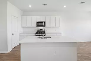 12204 Silverton Tree Bnd, Mustang Ridge, TX 78610 - Photo 8