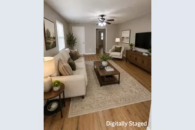 703 San Saba Street, Lockhart, TX 78644 - Photo 4