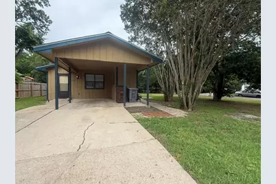 703 San Saba Street, Lockhart, TX 78644 - Photo 1