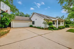 3016 Tradewind Dr, Spicewood, TX 78669 - Photo 2