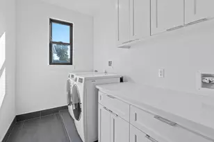 1604 Miriam Ave, Austin, TX 78702 - Photo 20