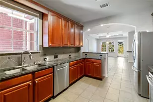 539 Colovista Pkwy, Bastrop, TX 78602 - Photo 12