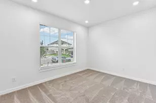 212 Royal Fern Rd, Hutto, TX 78634 - Photo 16