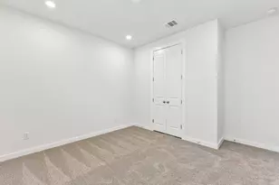 212 Royal Fern Rd, Hutto, TX 78634 - Photo 20