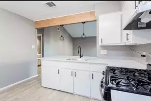 4900 E Stassney Ln, Austin, TX 78744 - Photo 6