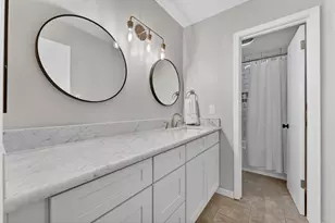 1240 Barton Hills Dr, Austin, TX 78704 - Photo 4