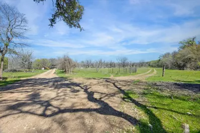 4975 E Highway 71 Highway E, Del Valle, TX 78617 - Photo 6