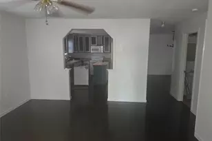 804 Lexington St, Taylor, TX 76574 - Photo 2