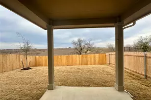 380 Young St, Buda, TX 78610 - Photo 22