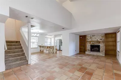 4200 Everest Lane, Austin, TX 78727 - Photo 2
