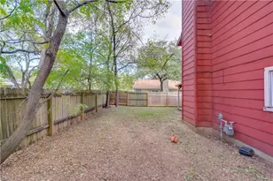 4200 Everest Ln, Austin, TX 78727 - Photo 38