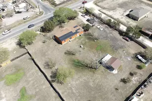 750 High Rd, Kyle, TX 78640 - Photo 34