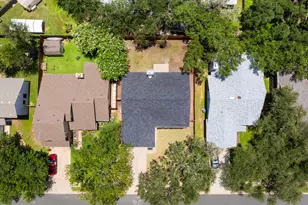 6807 Luckenbach Ln, Austin, TX 78729 - Photo 38