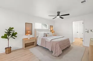 6807 Luckenbach Ln, Austin, TX 78729 - Photo 24