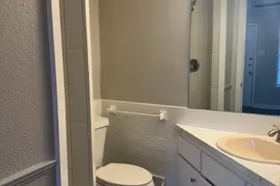 311 E 31st St, Austin, TX 78705 - Photo 22