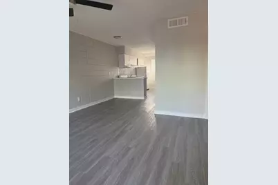 311 E 31st Street #103, Austin, TX 78705 - Photo 2