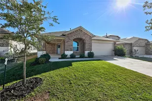 118 Rochester Ln, Hutto, TX 78634 - Photo 2