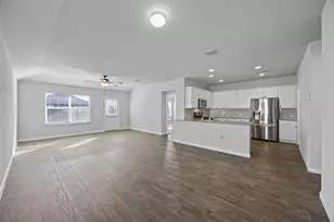 118 Rochester Ln, Hutto, TX 78634 - Photo 6