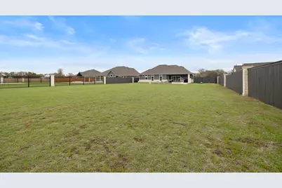 153 McNaughton Drive, Liberty Hill, TX 78642 - Photo 38