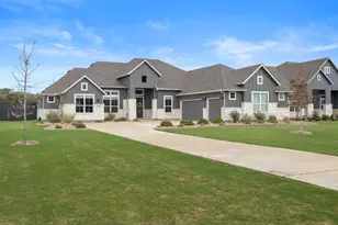 153 McNaughton Dr, Liberty Hill, TX 78642 - Photo 2