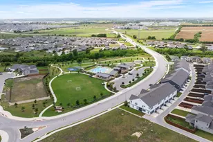 223 Flowers Ave, Hutto, TX 78634 - Photo 24