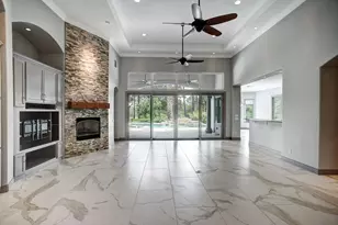 110 Pine Ct, Bastrop, TX 78602 - Photo 2