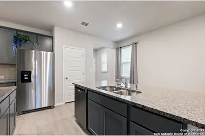 259 Kinsley Way, New Braunfels, TX 78130 - Photo 2