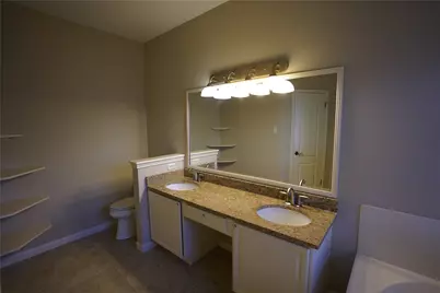 5702 Fitchwood Lane, Austin, TX 78749 - Photo 10