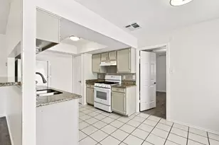 615 Luther Dr, Georgetown, TX 78628 - Photo 6