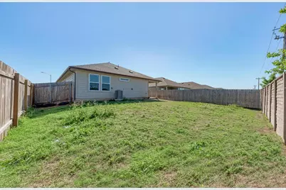 303 Abbey Lane, Lockhart, TX 78644 - Photo 6