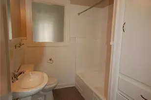 907 E 38th St, Austin, TX 78705 - Photo 4