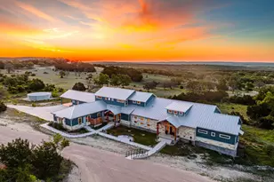 554 Seven Falls Dr, Fredericksburg, TX 78624 - Photo 1