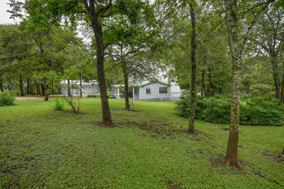 147 Deer Run Drive, Cedar Creek, TX 78612 - Photo 28
