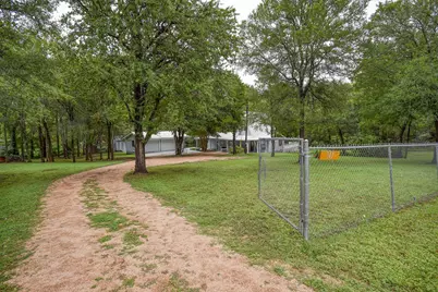 147 Deer Run Drive, Cedar Creek, TX 78612 - Photo 34