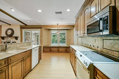 8821 Silverarrow Circle, Austin, TX 78759 - Photo 10