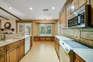 8821 Silverarrow Cir, Austin, TX 78759 - Photo 10