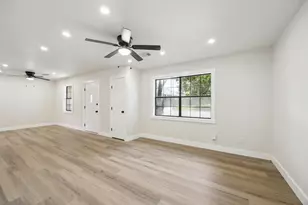 1201 E Alamo St, Brenham, TX 77833 - Photo 6