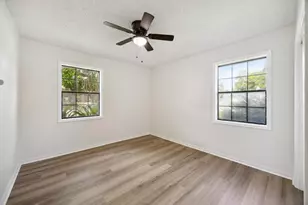 1201 E Alamo St, Brenham, TX 77833 - Photo 8