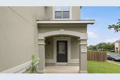 9000 Norwich Castle Drive, Austin, TX 78747 - Photo 2