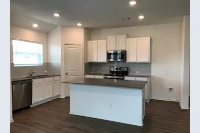 107 Ozark Drive, Hutto, TX 78634 - Photo 4