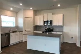 107 Ozark Dr, Hutto, TX 78634 - Photo 4
