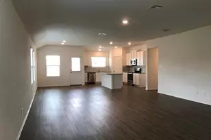 107 Ozark Dr, Hutto, TX 78634 - Photo 2
