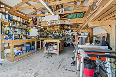 864 Rolling Oaks Drive, Luling, TX 78648 - Photo 26