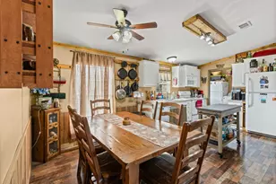 864 Rolling Oaks Dr, Luling, TX 78648 - Photo 6