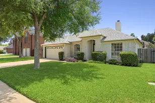 303 Sycamore Dr, Cedar Park, TX 78613 - Photo 34