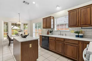 303 Sycamore Dr, Cedar Park, TX 78613 - Photo 10